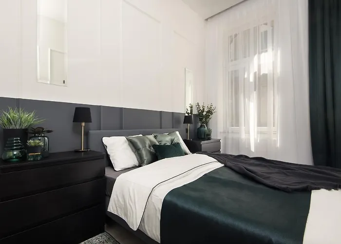 Appartement Hollo 3 Bedroom Downtown